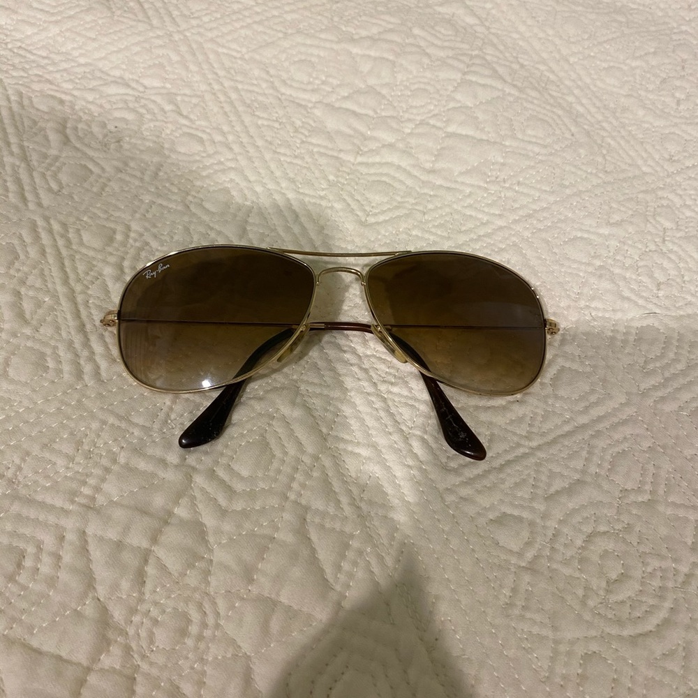 ray ban sunglasses - cockpit aviator
